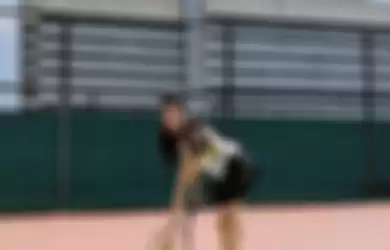 Anya Geraldine sedang Olahraga Tenis