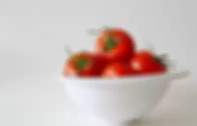 Tomat mengandung vitamin dan potasium yang bagus untuk tubuh