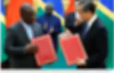 Menteri Luar Negeri China dengan Menteri Luar Negeri Kepulauan Solomon