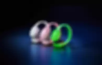 Wujud headset gaming Razer Opus X yang hadir dalam 3 varian warna, yakni Razer Green, Mercury White dan Quartz Pink