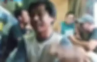 Pria ditangkap polisi karena tidak percaya Covid-19.