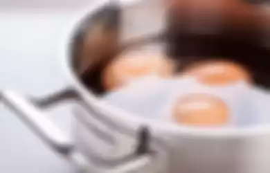 Ilustrasi merebus telur