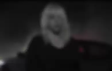 Billie Eilish di Video Musik 'NDA'
