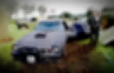 Bodi Dipereteli Dicat Hitam yang Serap Infra Merah, Inilah 'Mobil Hantu' Pasukan Khusus, Pernah Operasi di Bosnia Berikan Bantuan Kemanusiaan pada Warga Terdampak Perang