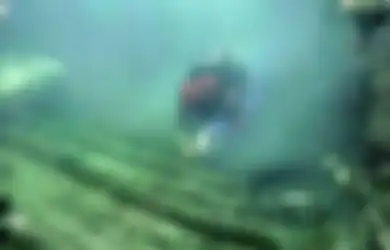 Arkeolog Temukan Kapal Kuno dan Tanah Pemakaman di Kota Bawah Laut di Mesir, Tenggelam Akibat ‘Dihajar’ Balok Raksasa dari Kuil Amun yang Terkenal