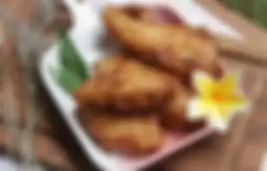 Begini cara masak pisang goreng yang benar agar tak berminyak dan tak bikin sakit tenggorokan.