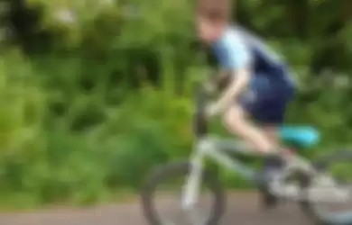 Ajari Anak Bersepeda Sejak dini