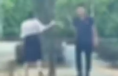 Viral video pria ngamuk kena klakson saat asyik berduaan dengan pasangannya.