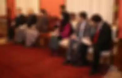 Rombongan pejabat Afghanistan yang mengikuti Presiden Ashraf Ghani berjumpa Wapres Jusuf Kalla pada 27 Februari 2018.