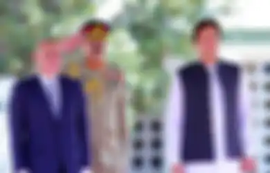 Bak Menari di Atas Penderitaan Warga Afghanistan, Ternyata Negara Terdekat Mereka Inilah yang Gelonggongkan Dana Segar dan Bahkan Beri Kehidupan Layak Anggota Taliban untuk Bisa Hancurkan Afghanistan