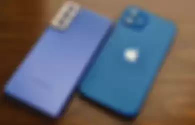 Samsung Galaxy S21 dan iPhone 12 Pro