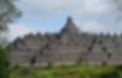 Indonesia memiliki banyak candi khususnya di daerah Jawa Tengah.