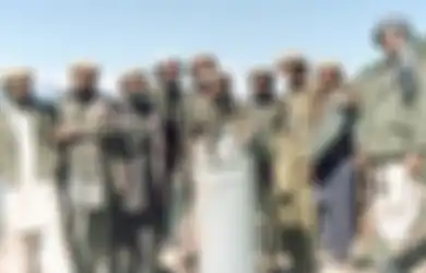 Kisah Operasi Intelijen 'Babut Mabur,' Saat Indonesia Bantu Mujahidin Afghanistan Lawan Uni Soviet, 'Menyamar' untuk Berikan AK-47 Dalam Jumlah Banyak dengan Cara Ini
