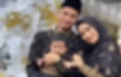 Rizki DA dan Nadya Mustika