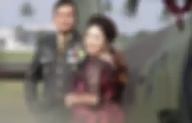 Foto jadul suami baru Joy Tobing, Kolonel Cahyo Permono tersebar luas di media sosial. 