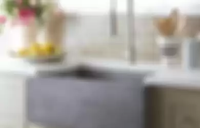 Bocor dan rembes sering terjadi di bak cuci dapur yang terbuat dari beton. 