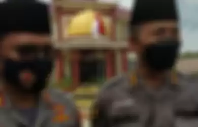 Kabid Humas Polda Jabar Kombes Pol Erdi Adrimulan Chaniago (kiri)