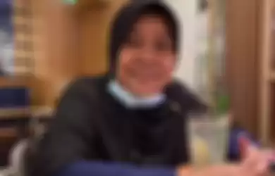 Foto Tuti Suhartini mengungkap hubungannya dengan Yosef Hidayah, suami korban pembunuhan di Subang yang terus dipojokkan. 