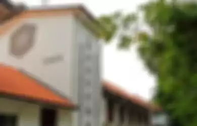 SMAS Kolese Loyola Kota Semarang.