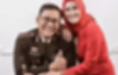 Kapolres Tebing Tinggi AKBP Agus Sugiyarso akhirnya mengungkap fakta mengejutkan terkait foto istri pamer uang yang sudah bikin gaduh. 