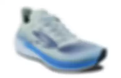 Sepatu running 910