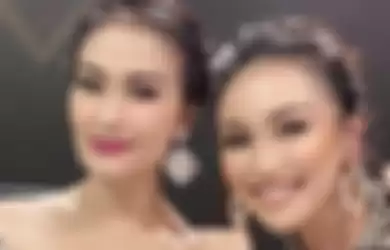 Ayu Ting Ting dan Iis Dahlia 