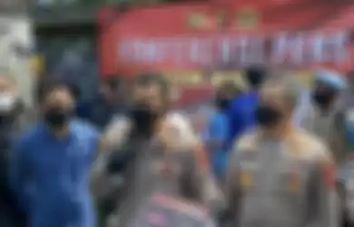Foto Kapolres Bogor Kota Kombes Pol Susatyo Purnomo Condro ramai dibahas di media sosial. Admin Twitter Polres Bogor Kota jadi pemicunya