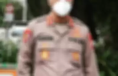Walaupun sang kakak memiliki karir moncer di TNI, Bhirawa Braja Paksa memilih jalur sendiri di Polri. Ini foto adik Panglima TNi yang curi perhatian.