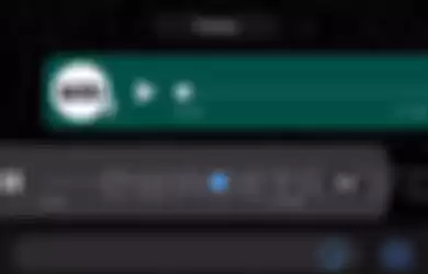 Tampilan fitur Playback Voice Note WhatsApp di pesan forward.