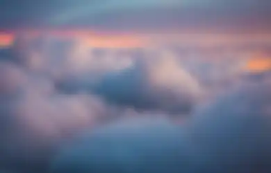 Firasat Kabut dan Awan Sebagai Pertanda Cuaca Hari Ini Menurut Primbon Jawa, Apakah Cerah atau Akan Turun Hujan?