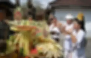 Berkembang di Indonesia Lewat Berdirinya Kerajaan-kerajaan Termashyur Ini, Beginilah Perbedaan Agama Hindu di India dan Indonesia dan Mengapa Hindu Bali Rayakan Nyepi, Bukan Diwali
