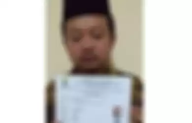 Herry Wirawan, guru pesantren di Bandung yang merudapaksa 12 santriwatinya hingga melahirkan 9 bayi. 