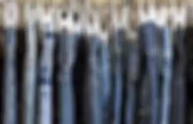 Mulai Pagi Ini Jangan Pernah Mencuci Celana Jeans Menggunakan Air Hangat, Terungkap Cara Agar Jeans Bisa Awet Bertahun-tahun