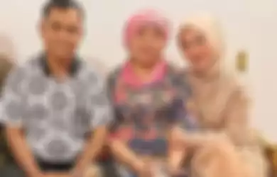 Faisal, Dewi Zuhriati, dan Marissya Icha. 