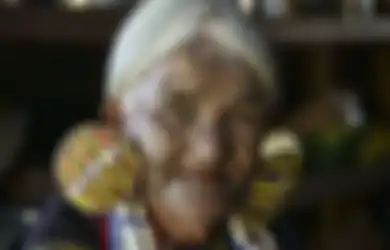 Legenda Tato Wajah Wanita Suku Chin di Myanmar untuk Kelabui Kecantikan Agar Tak Mudah Diculik, Kini Tinggal Generasi Terakhir Ini yang Memilikinya, Keberadaan Mereka Bakal Tercatat di Buku Sejarah