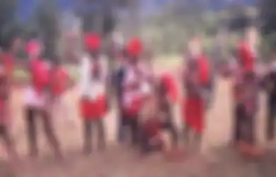 Diasingkan dari Keluarga dan Masyarakat Karena Dianggap Darah Menstruasi Tidak Baik Bagi Lingkungan Adat, Inilah Ritual yang Harus Dijalani oleh Gadis Suku Noaulu yang Masuki Masa Akil Balig