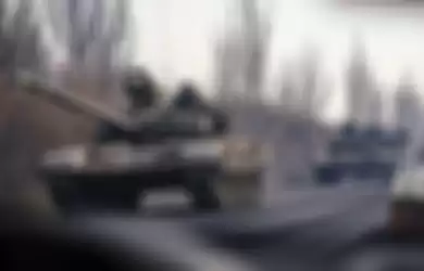 Tank Rusia memasuki Ukraina