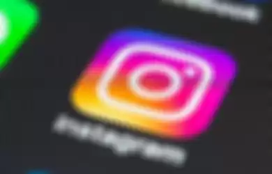 membuka akun Instagram yang diblokir