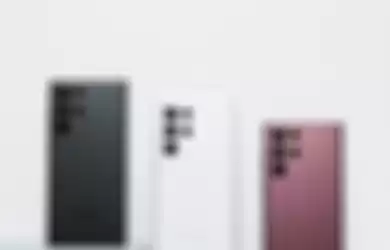 Samsung Galaxy S22 Ultra punya S Pen yang memiliki beberapa fungsi.