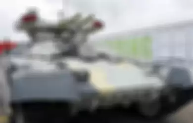 Tank BMPT-72 Terminator 2, moncongnya bisa membidik hingga ke atas