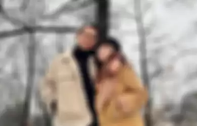 Foto Fuji bareng Indra Kenz dan Vanessa Khong masih bisa dilihat di Instagram. Rupanya pacar Thariq Halilintar dapat duit dari Indra Kenz.