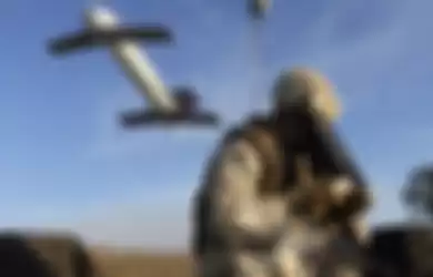 Peluncuran drone bunuh diri 'Kamikaze'