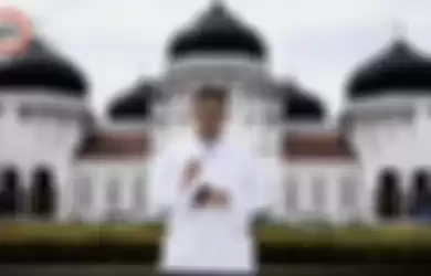 Foto Adib Khumaidi Ketua Umum IDI baru terus digeruduk netizen. Ketum IDI disebut kadrun. Pesannya di Mukmatamar IDI di Aceh jadi sorotan.