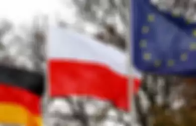 Ilustrasi bendera NATO, Jerman, dan Polandia 
