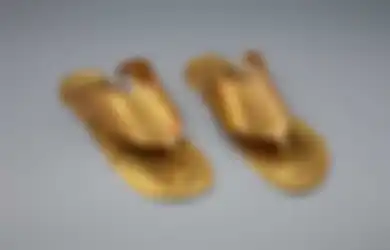 Dipercaya Berikan Pengaruh Kekuatan pada Fisik Sendiri, Sandal Imam Orang Mesir Kuno Gunakan Kulit Binatang, Firaun Tutankhamun Gunakan Sandal dengan Lapisan Emas