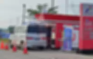 Isi bensin di Pertashop Pertamina Siaga 