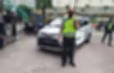 Sopir Toyota Calya yang merenggut nyawa pemilik moge BMW di Senayan dilepaskan oleh polisi. Ternyata begini alasannya.