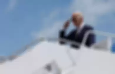 Joe Biden terbang ke Asia dengan Air Force One pada Jumat (19/5)