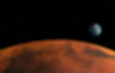 Planet Bumi jika dilihat dari permukaan planet Mars