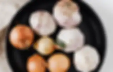 Atasi Tanaman Layu Cukup dengan Gunakan Bawang Merah dan Bawang Putih Sebagai Pupuk Alami, Begini Caranya